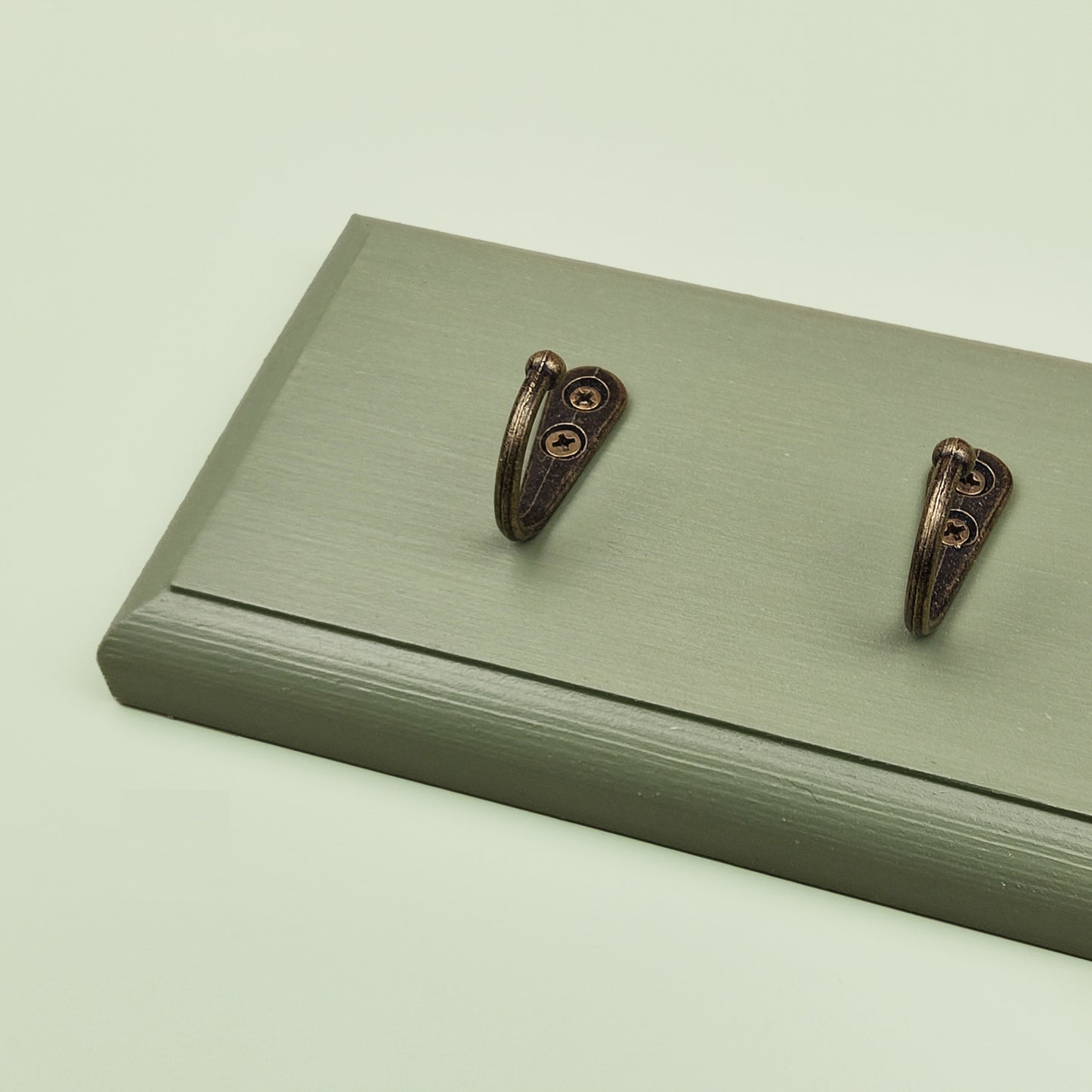 Sage Green Floating Wooden Key Rack – Handmade Wall Key Holder with Hidden Fixings