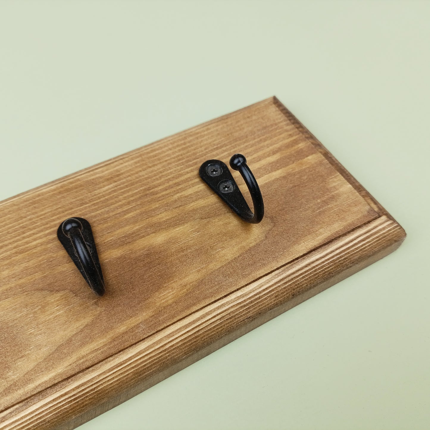 Wooden Floating Key Rack in Cotton White / Sage Green / Oak Stain with Hidden Fixings